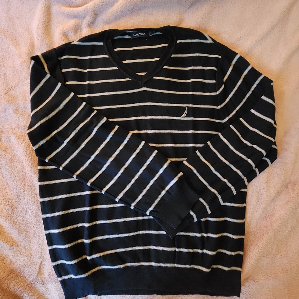 Men's Nutica Classic-Fit Soft V-Neck Sweater
